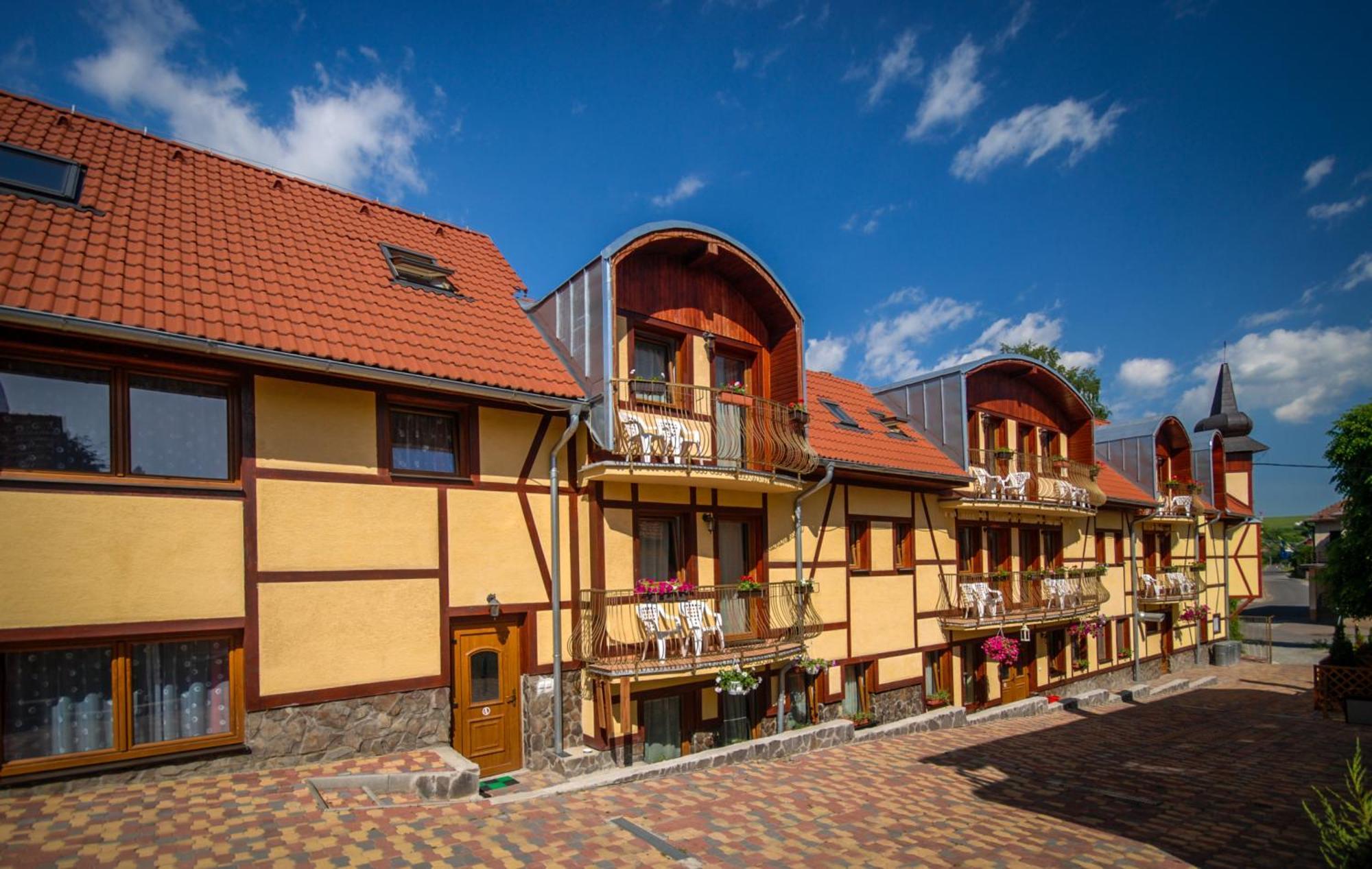 Jurika Liptov Aparthotel ลิฟตอฟสกีมิคูลาช ภายนอก รูปภาพ
